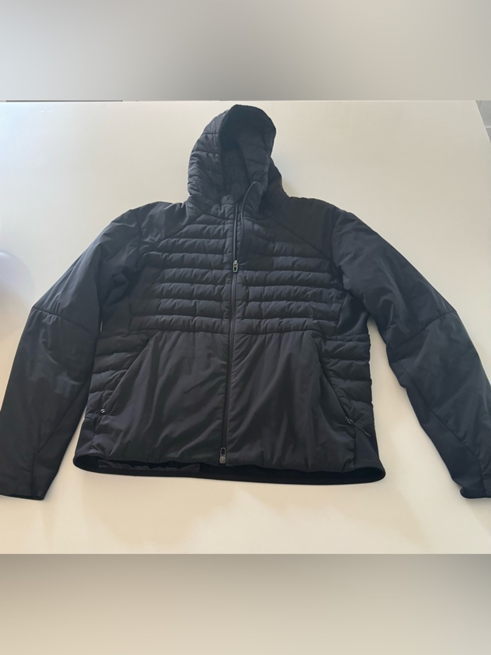 lululemon athletica Men's Black Hooded Puffer Jacket